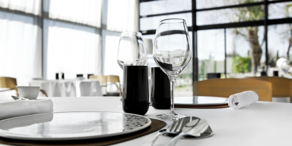 Tramitación de Licencias Apertura / Actividad y Permisos Tornabous · Permisos de Apertura Restaurantes